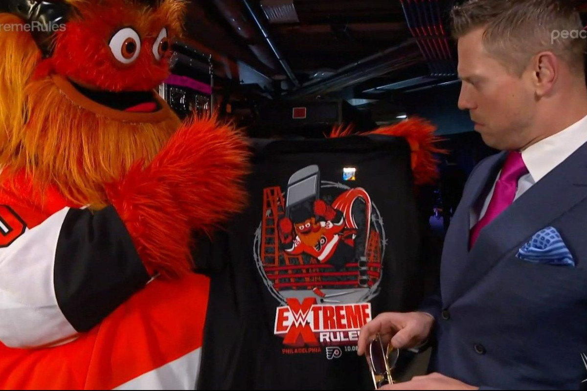 WWE 'Extreme Rules': Gritty gets into scuffle with The Miz
