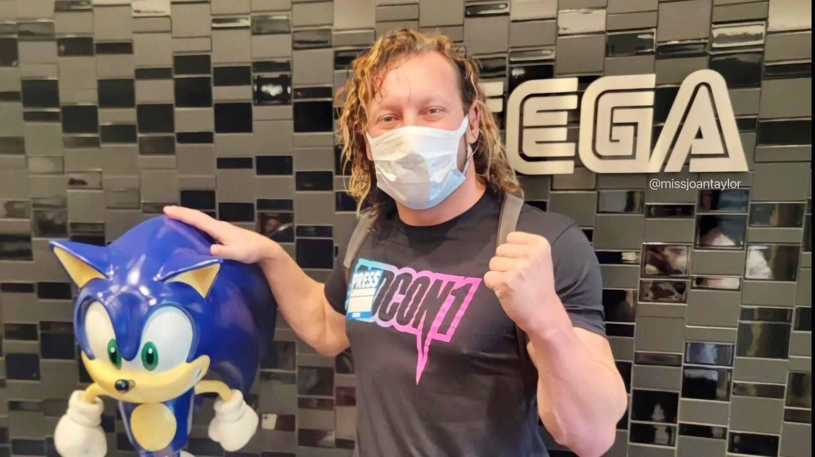 Kenny Omega Shows Visible Bite Mark During Capcom TV Appearance