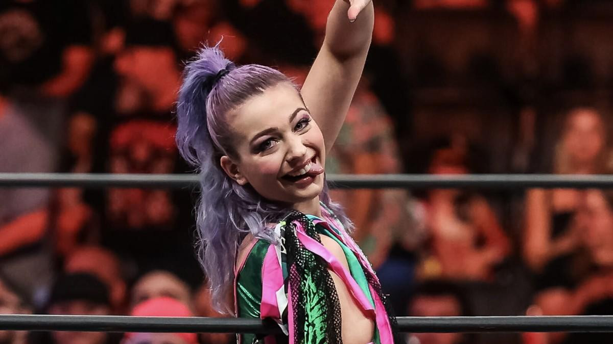 Billie Starkz Says She Signed AEW Contract Before Graduating, ‘I Could ...