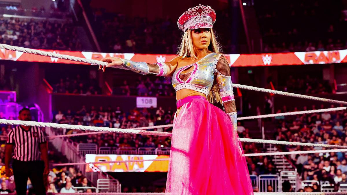 Chelsea Green Says She Wanted To Wrestle Or Team Up With Cardi B ...