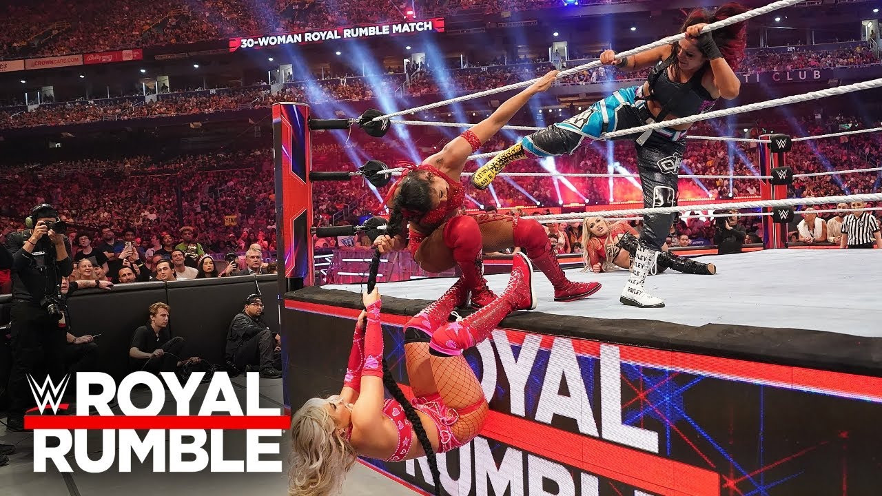 WWE Royal Rumble Sets A New Attendance Record, Naomi's Emotional Return
