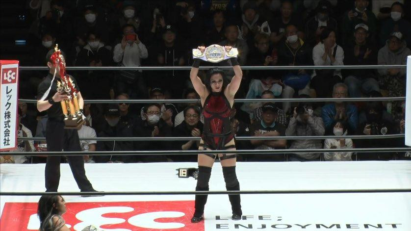 Stephanie Vaquer Wins NJPW Strong Women's Championship From Giulia ...