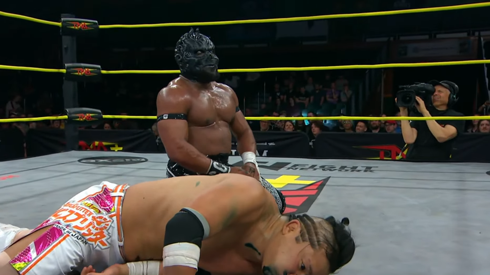 Jonathan Gresham Embraces Wearing A Mask, Debuts New Poison Ink Finisher At TNA Under Siege