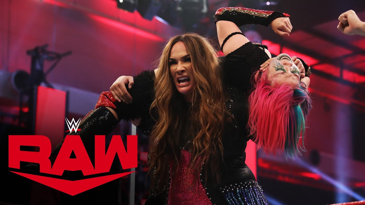 Nia Jax Not Happy With WWE Using Facetuned Picture Of Her | Fightful News